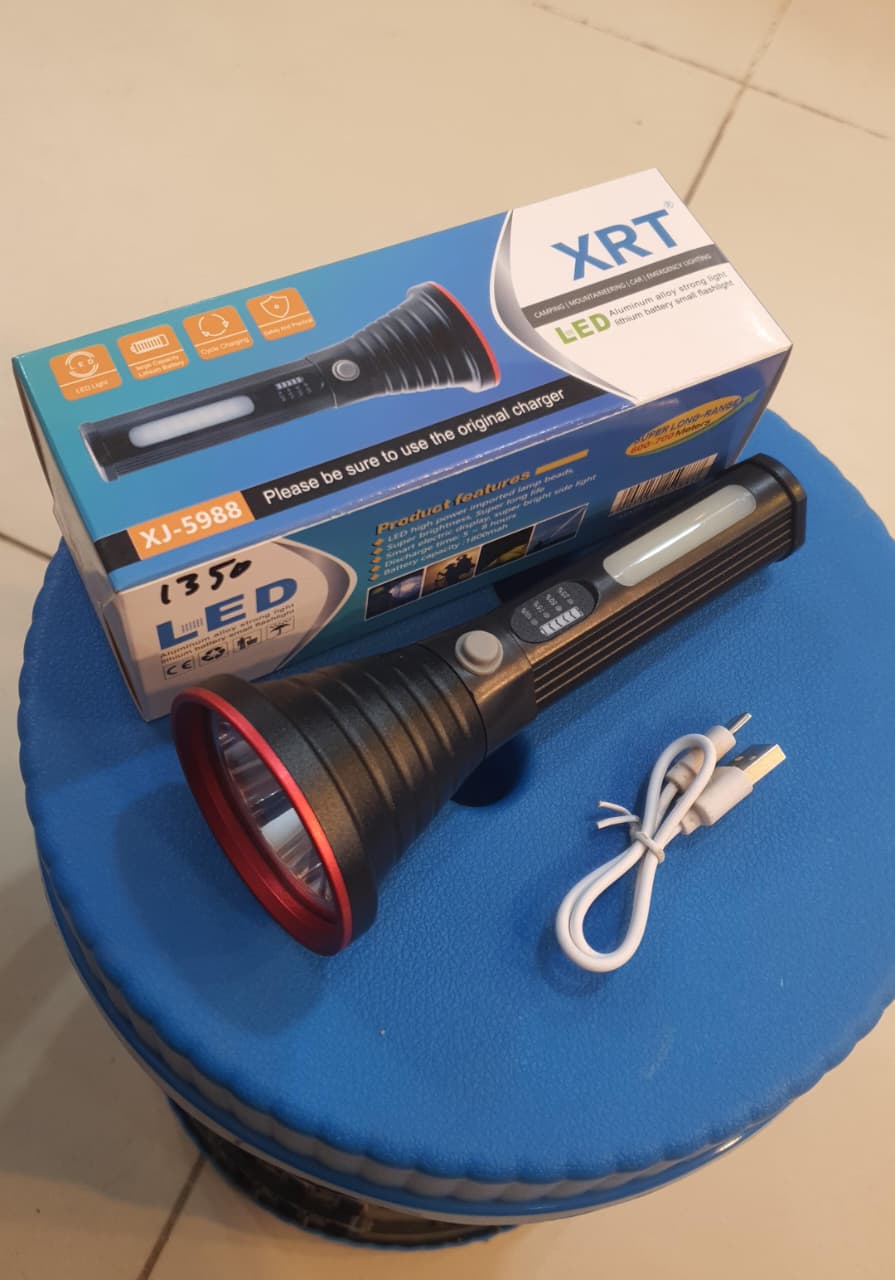 RECHARGEABLE LED FLASHLIGHT (XRT)