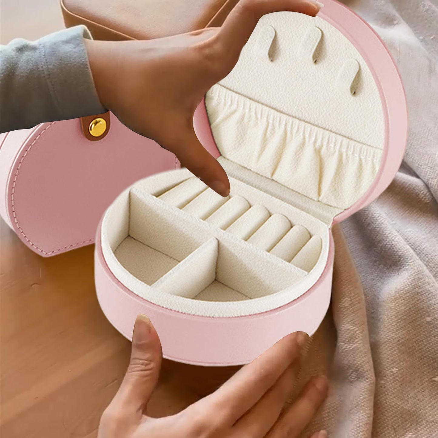 STYLISH LEATHER JEWELLERY ROUND BOX