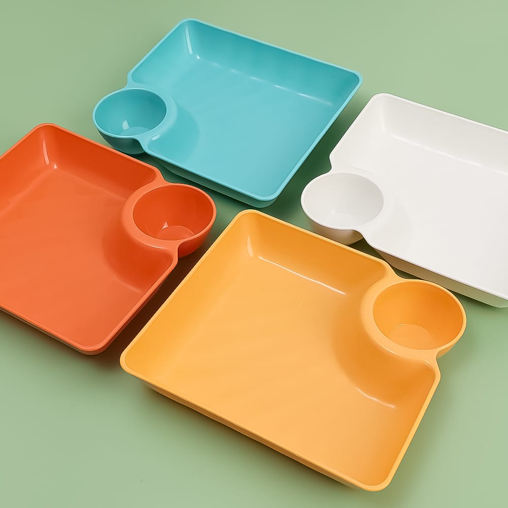 SQUARE SERVING PLATES WITH SAUCE DIVIDER 4 PCS